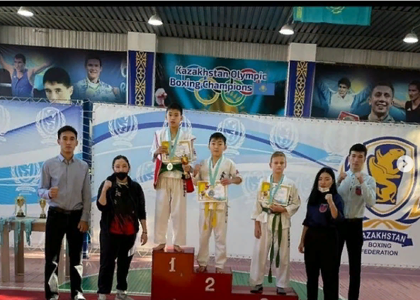 Қалалық каратэ турнирінен 6 "Ә" сынып оқушылары Құрманғазы Ерназ 1 орын, Есенбаев Дастан 3 орынға ие болды.