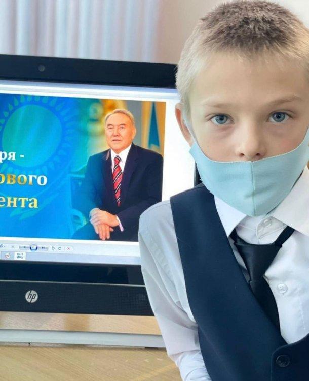 "ҚР Тұңғыш Президент күні" тақырыбындағы сынып сағаттар"