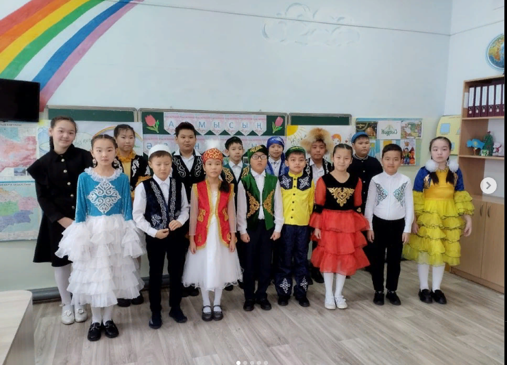 Ұлыстың ұлы күні” тақырыбындағы сынып сағаттар.  Классный часы "Наурыз -Великий праздник".